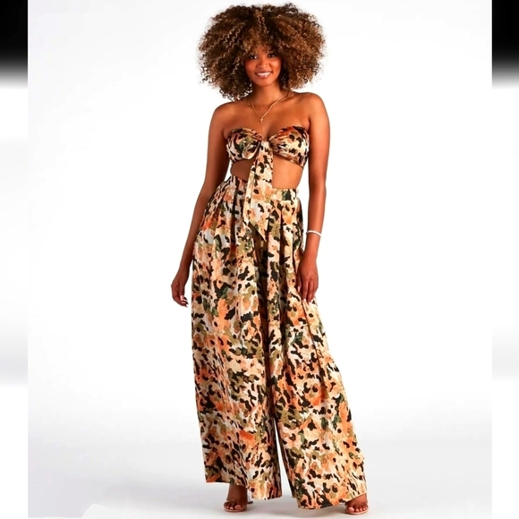 Forever 21 Pants - Forever 21 Abstract Art Satin Wide Leg Pants